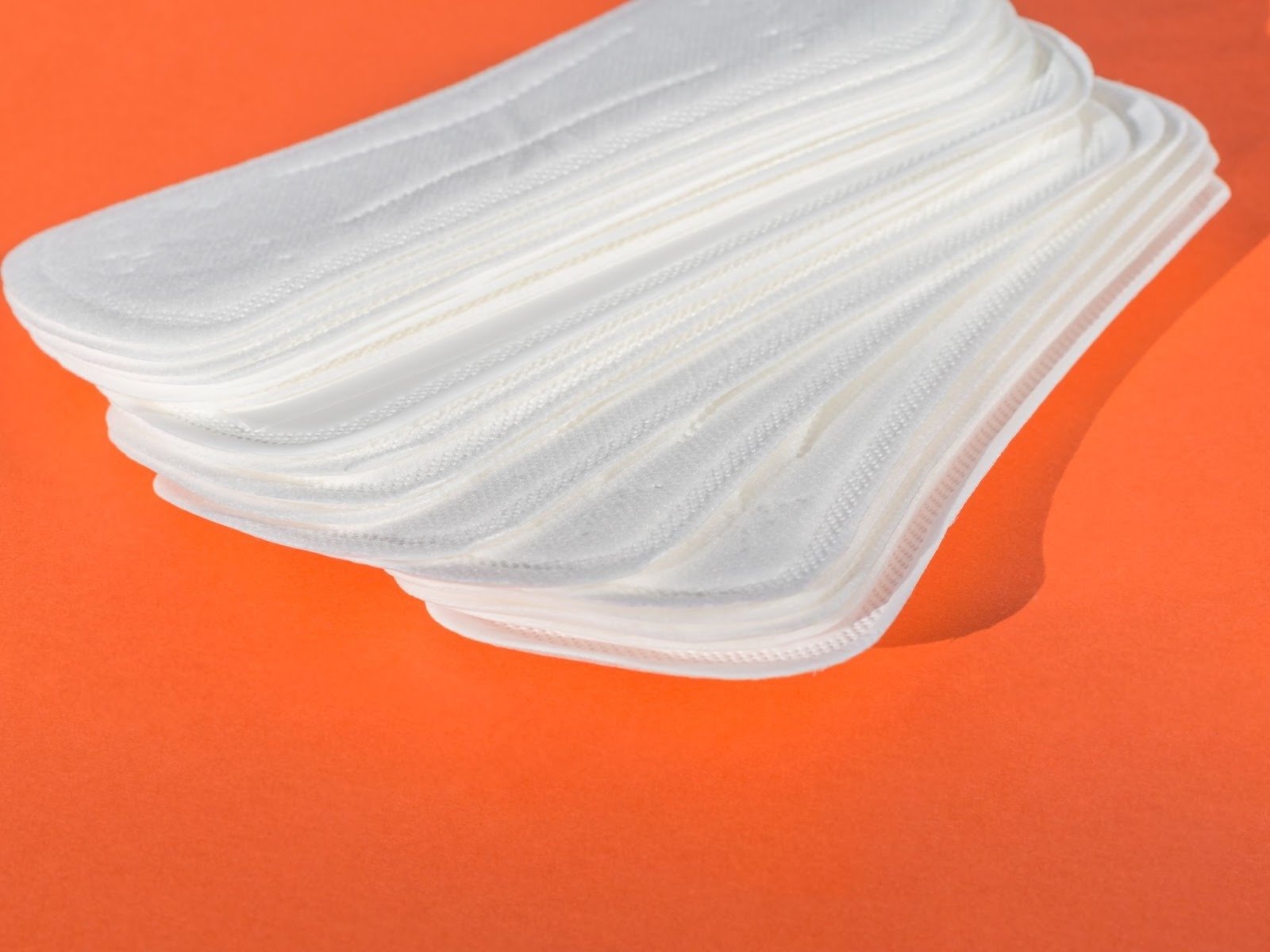 Rash-Free Sanitary Pads for Women: Tips to Avoid Period Skin Irritation